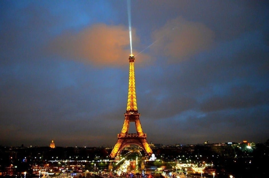 Paris Eiffel tower night